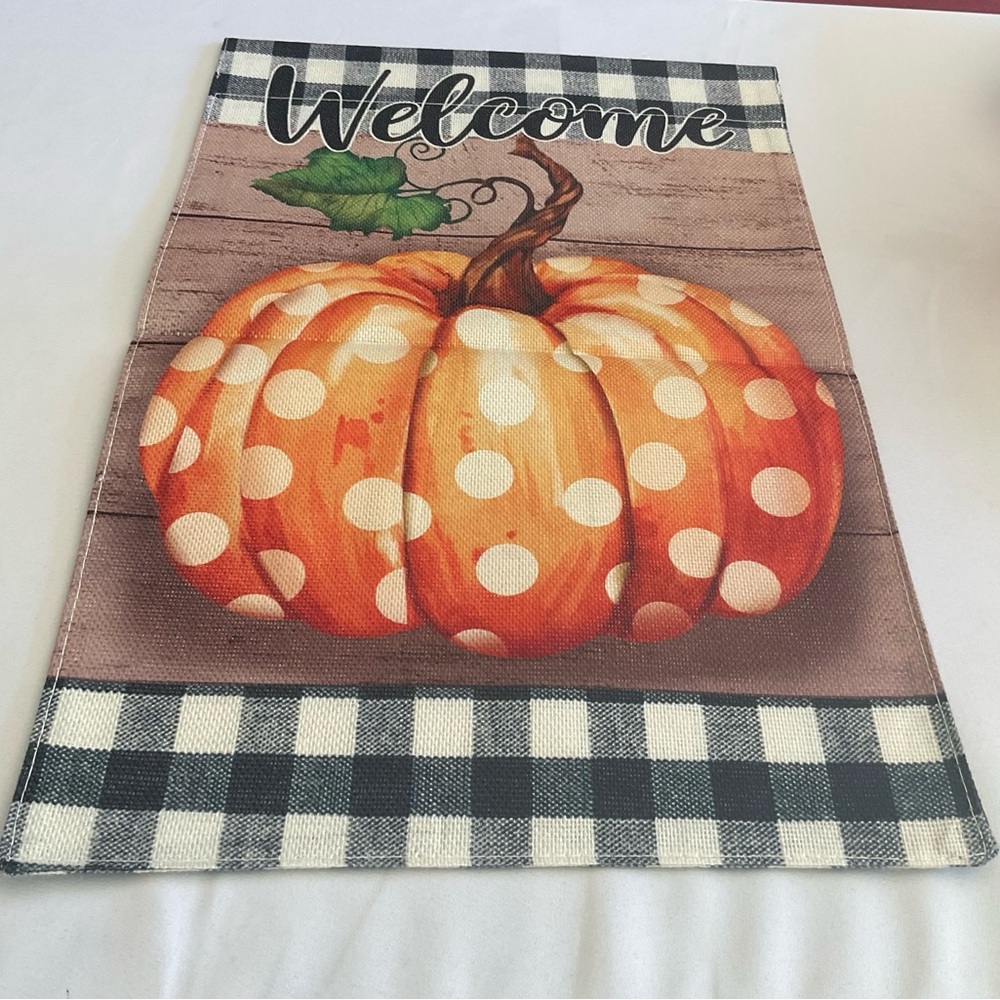 Welcome Pumpkin Garden Flag - Orange and Black